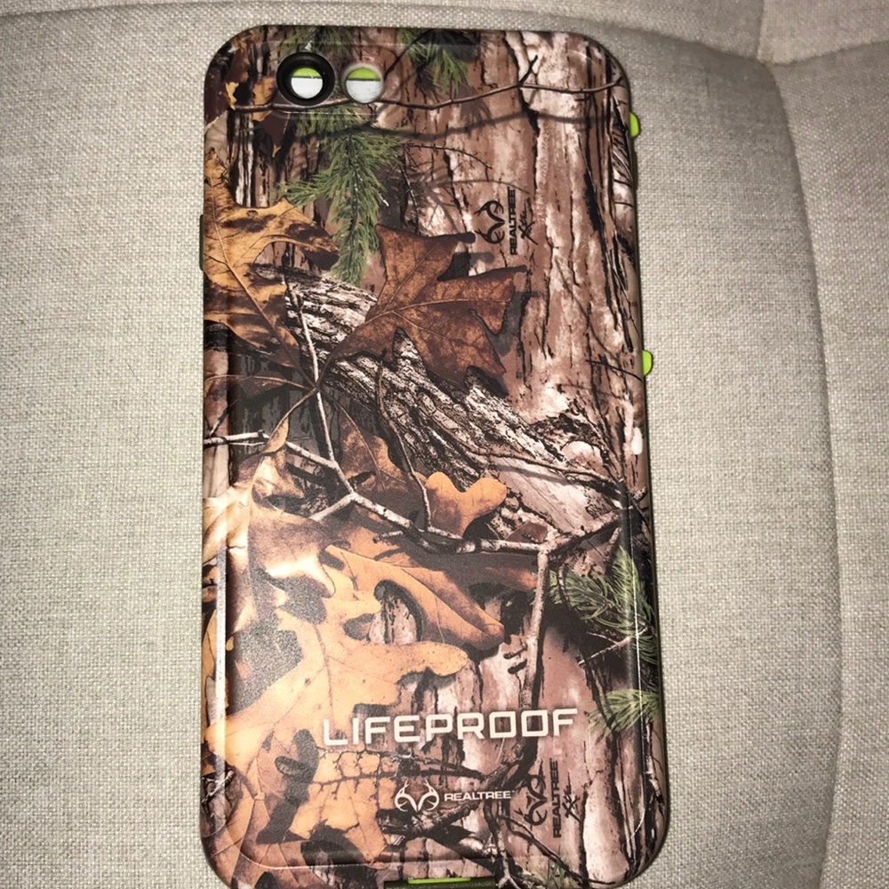 IPhone 6/6s Realtree camo Lifeproof case